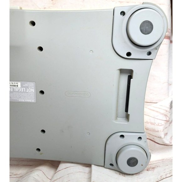 Wii Fit Balance Board Nintendo Exercise Fitness Controller Board Only - Picture 13 of 16